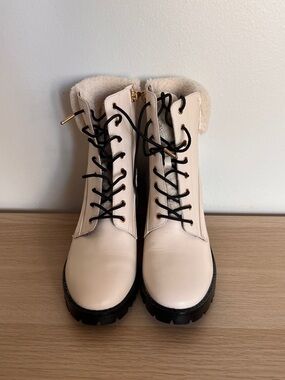 Coach Jill Boots in Cream